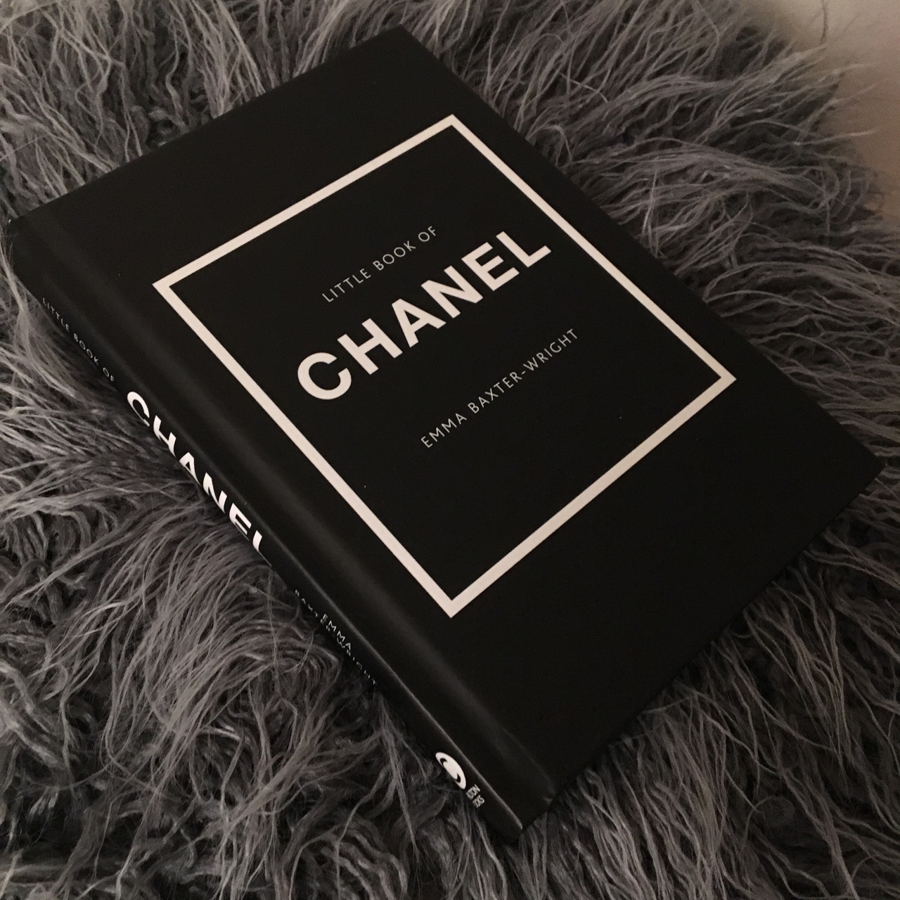 Little book of Chanel